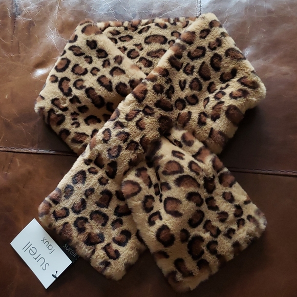 Surell Accessories - Women's Faux fur Pull-Through Scarf